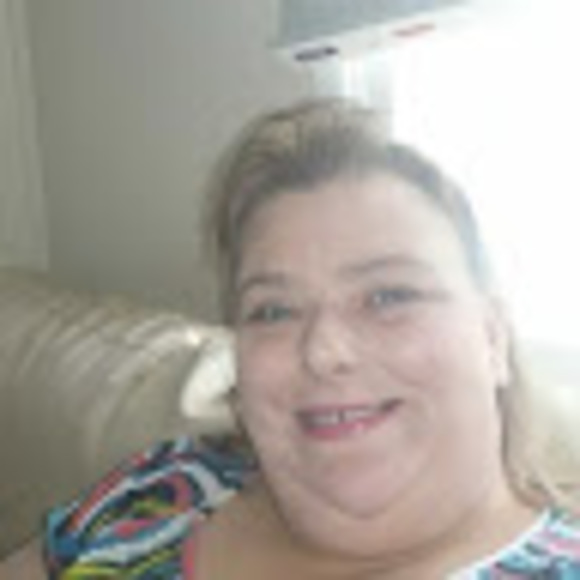 Meet your Posher, Pamela - Picture 1 of 1